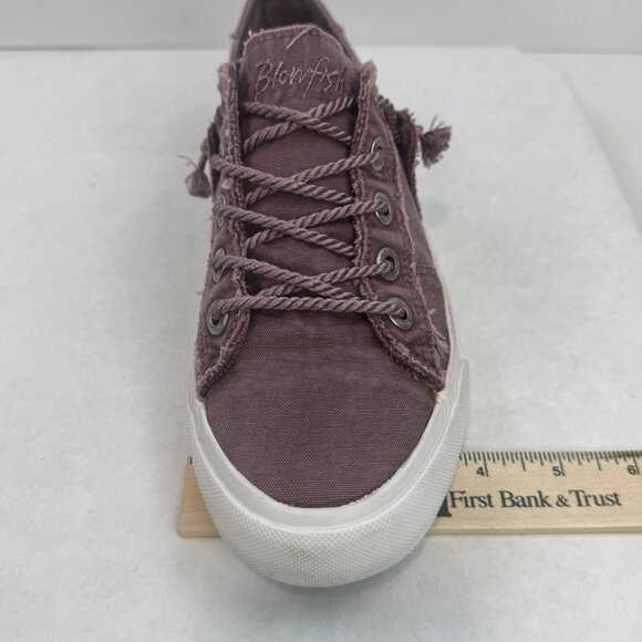 Blowfish Malibu Womens 8/8.5 Martina Faded Burgundy Distressed Canvas Sneakers - Picture 10 of 11